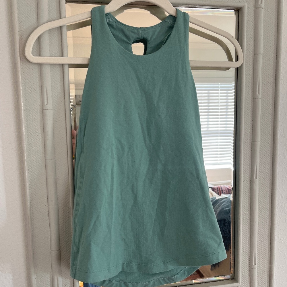 Lululemon high neck workout top